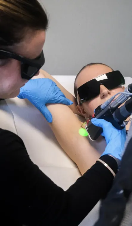 Combien de temps laisser entre deux séances d'épilation laser ?, Charbonnières-les-Bains, Docteur LE GUILLOUZIC Solenne